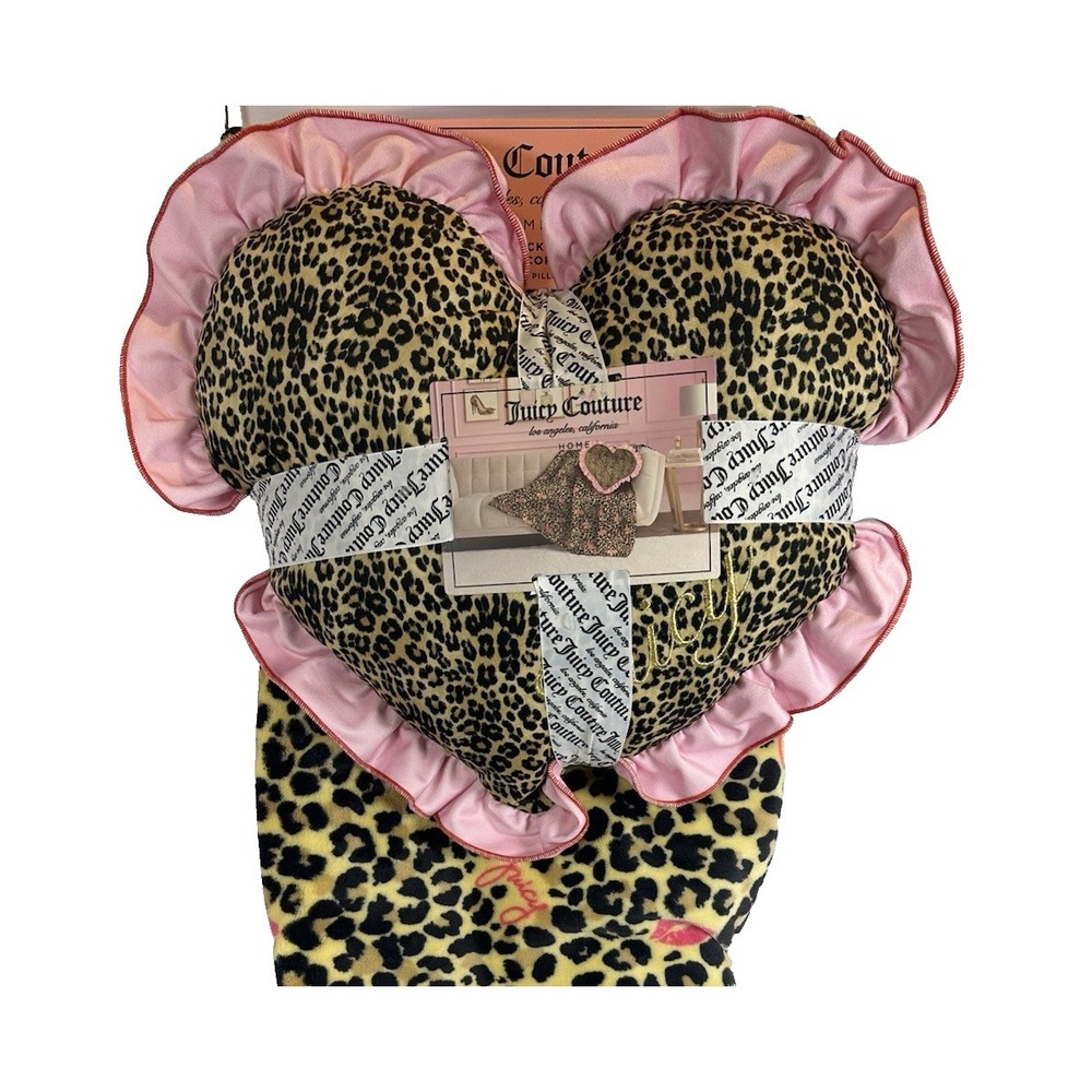 Juicy Couture‎ Leopard Throw Blanket Heart Pillow Set Pink Ruffle 2pc